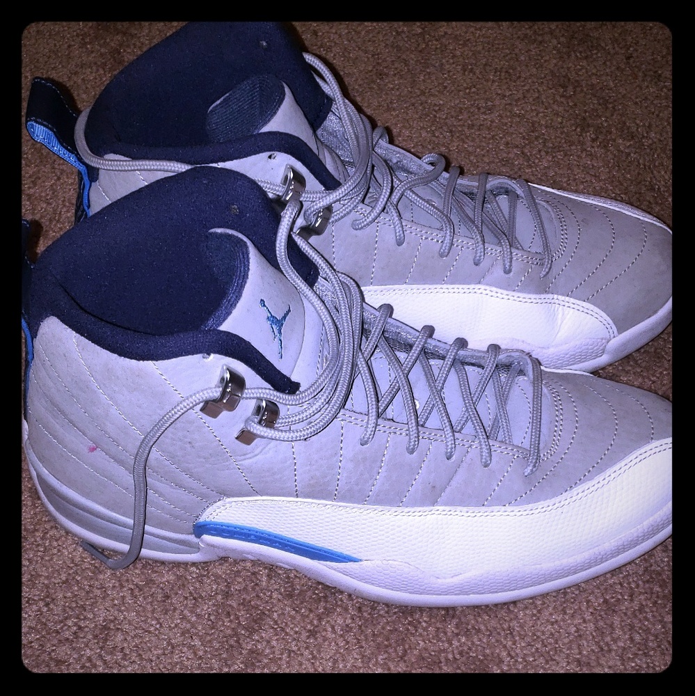 Jordan's retro 12s Mens size 9